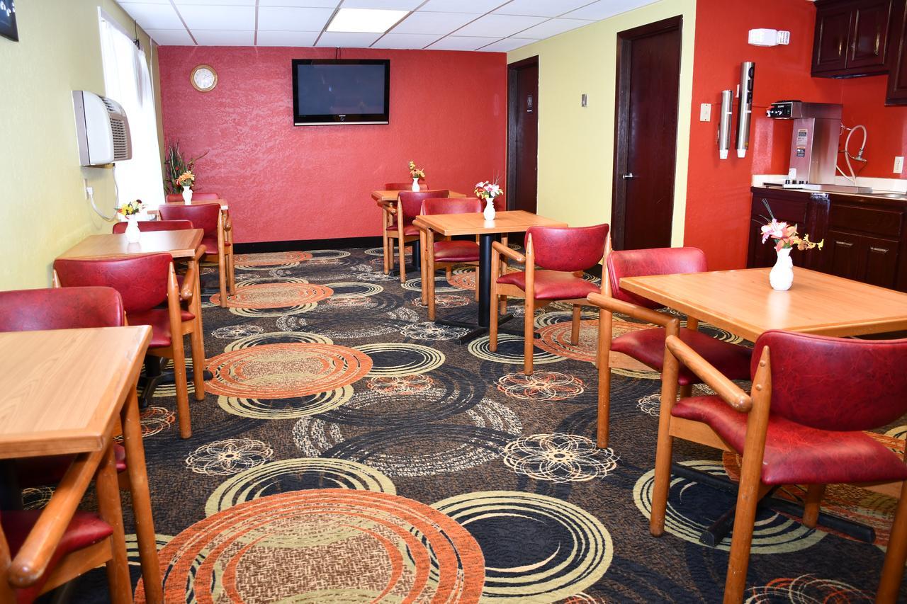 Regency Inn & Suites Faribault Exteriör bild