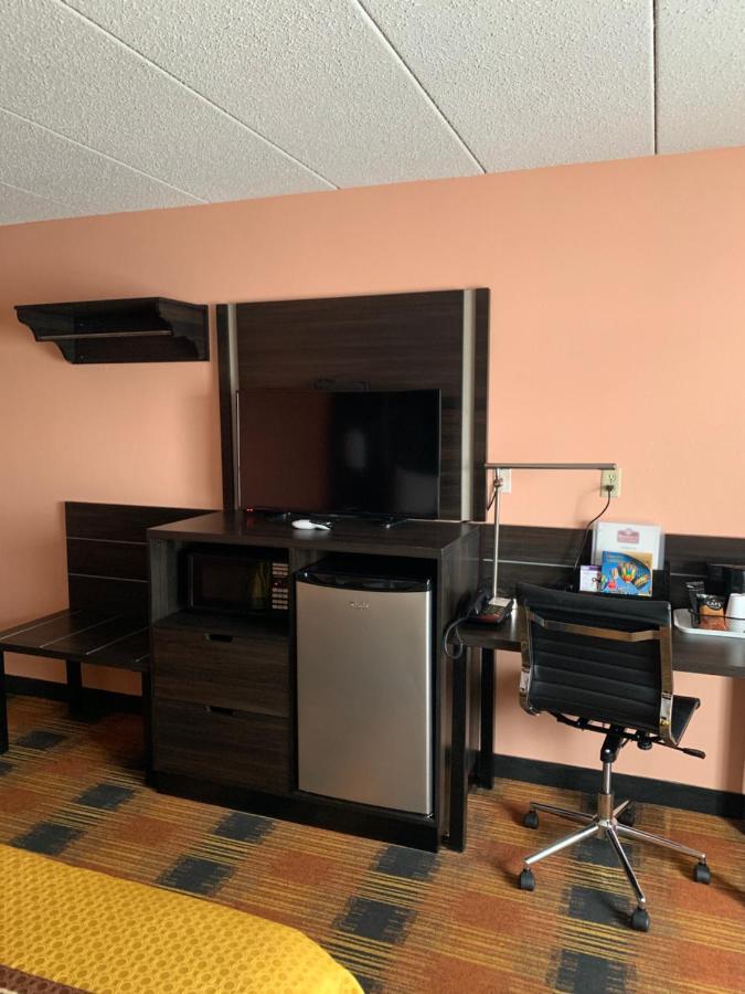 Regency Inn & Suites Faribault Exteriör bild