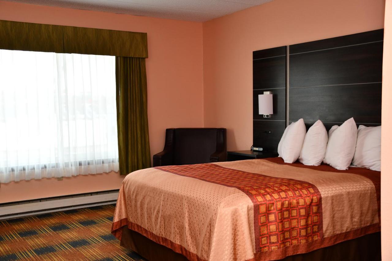 Regency Inn & Suites Faribault Exteriör bild