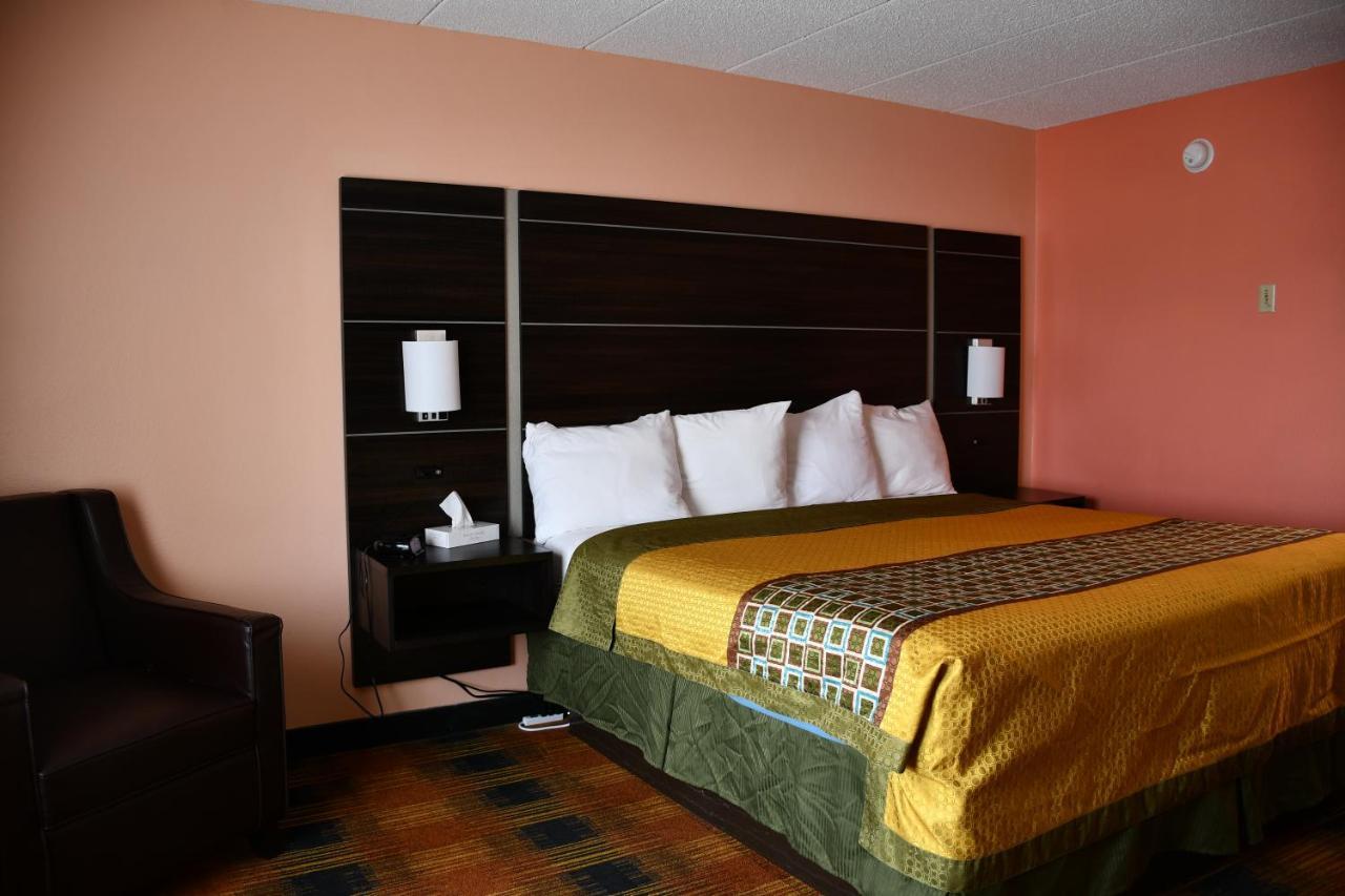 Regency Inn & Suites Faribault Exteriör bild